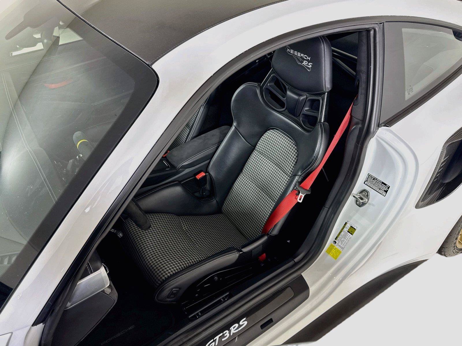 Used 2019 Porsche 911 GT3 RS w/ Weissach Package RWD image 13