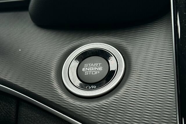 New 2023 Jeep Grand Cherokee Laredo X image 16