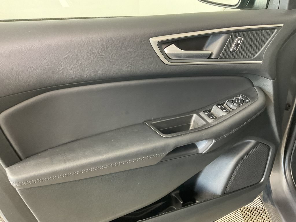 Used 2024 Ford Edge SEL w/ Convenience Package AWD/4WD image 17