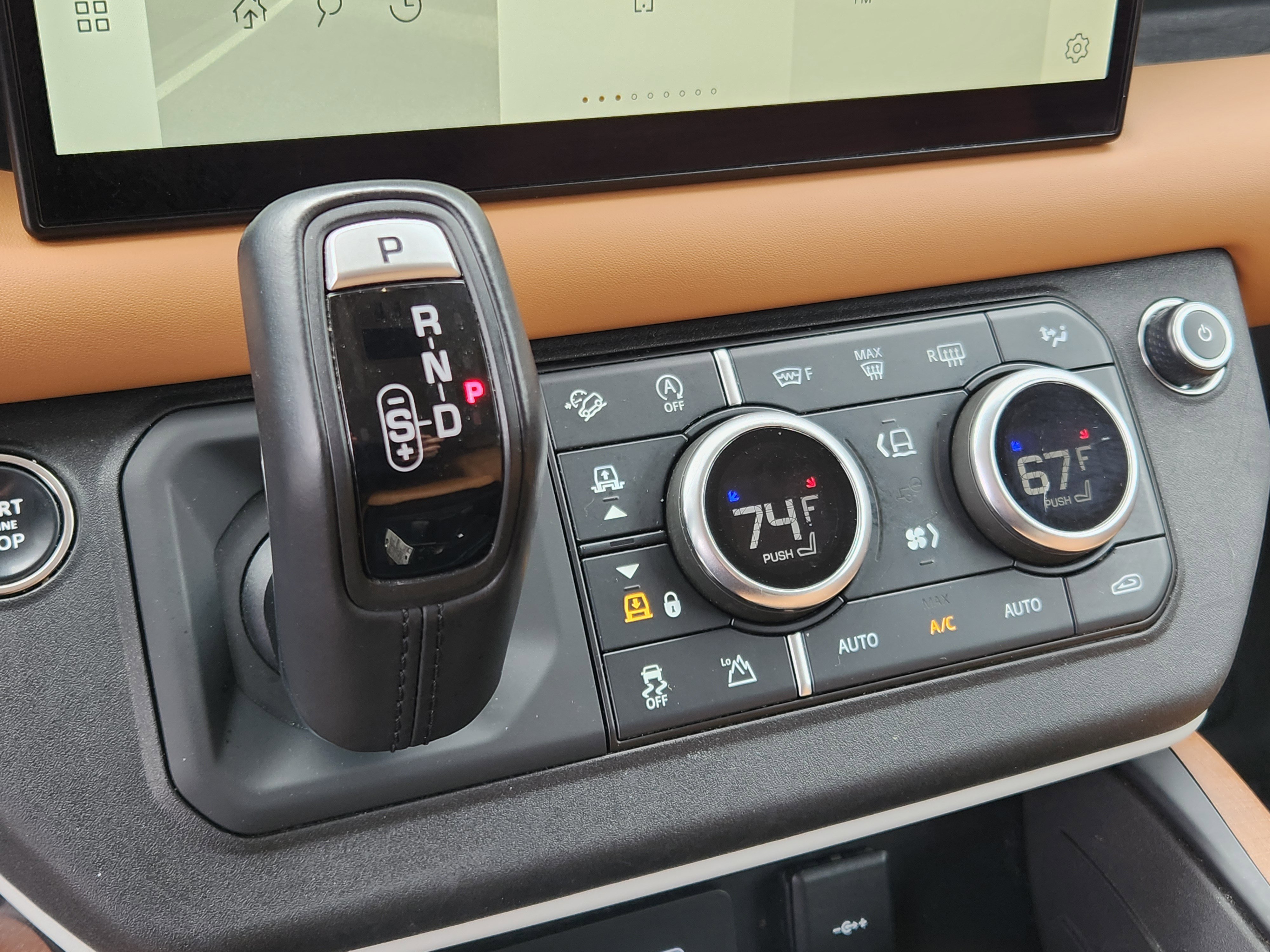 Used 2023 Land Rover Defender 130 First Edition AWD/4WD image 21