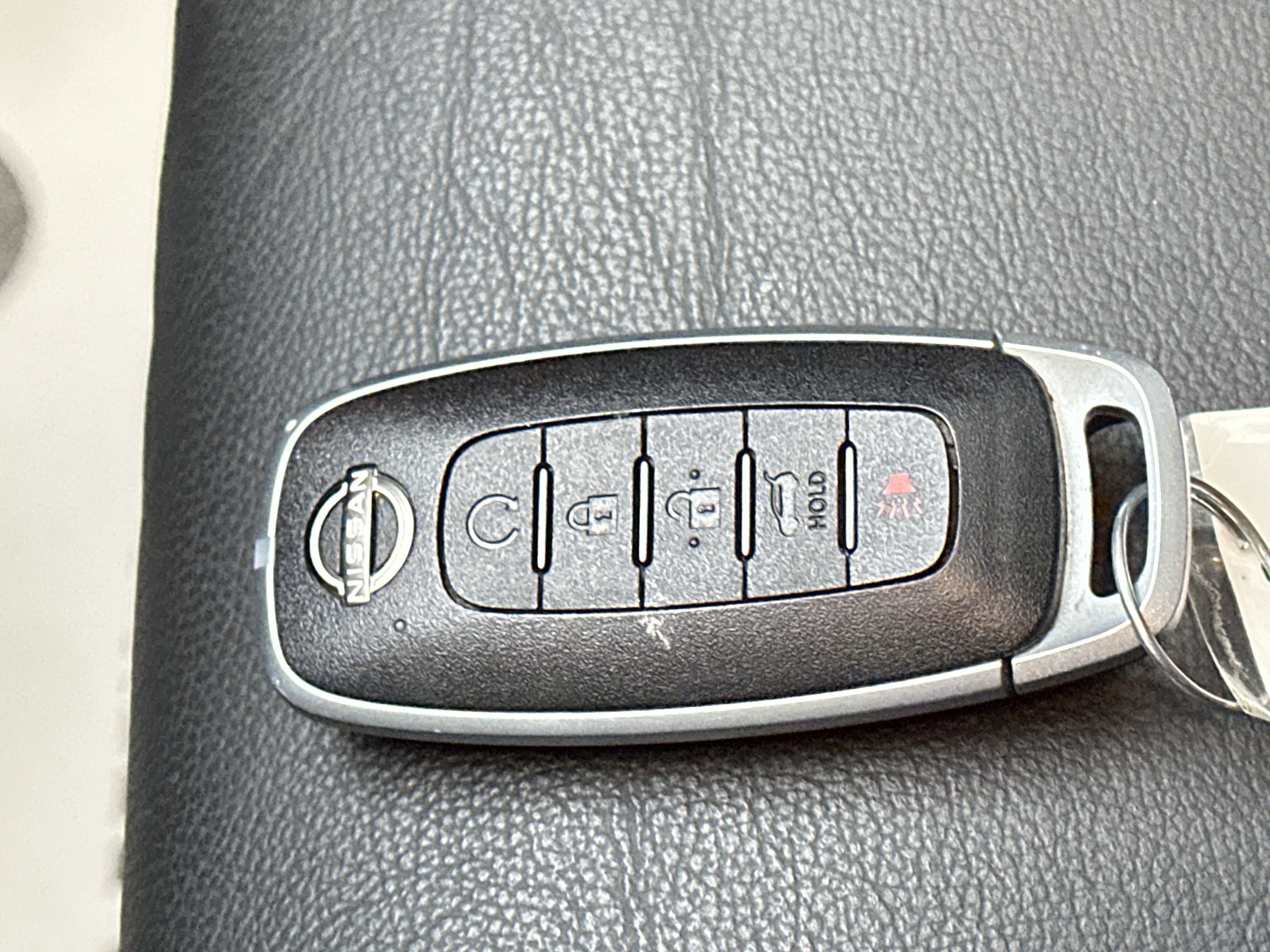 Used 2023 Nissan Rogue SL w/ SL Premium Package image 46