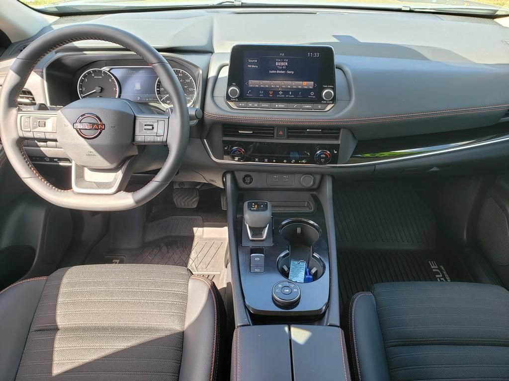 Certified 2025 Nissan Rogue SV AWD/4WD image 22