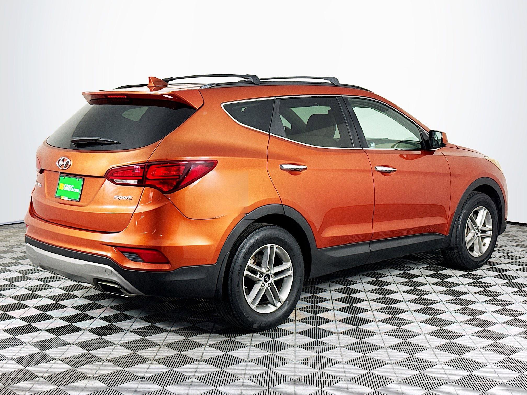 Used 2017 Hyundai Santa Fe Sport image 10