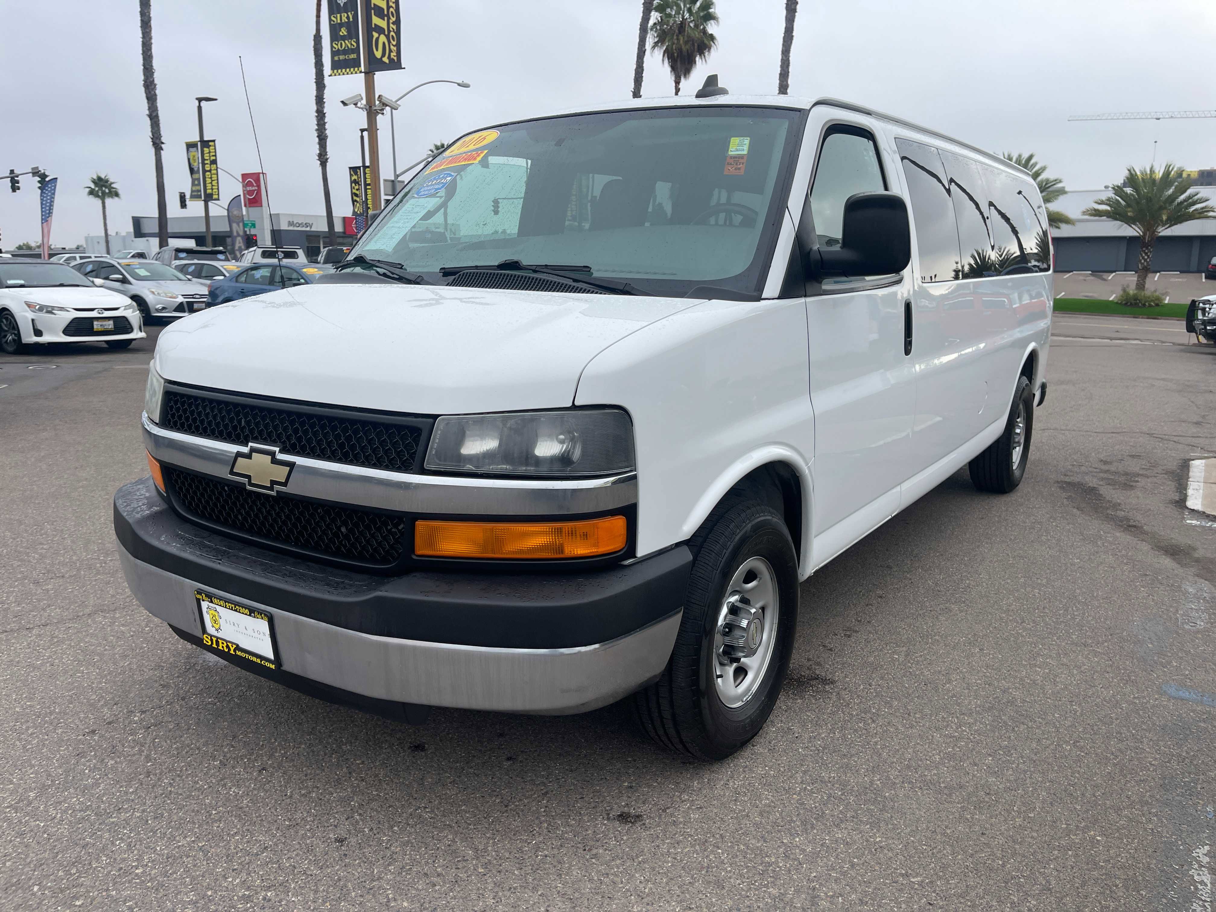Used 2016 Chevrolet Express 3500 LT w/ LT Preferred Equipment Group image 6