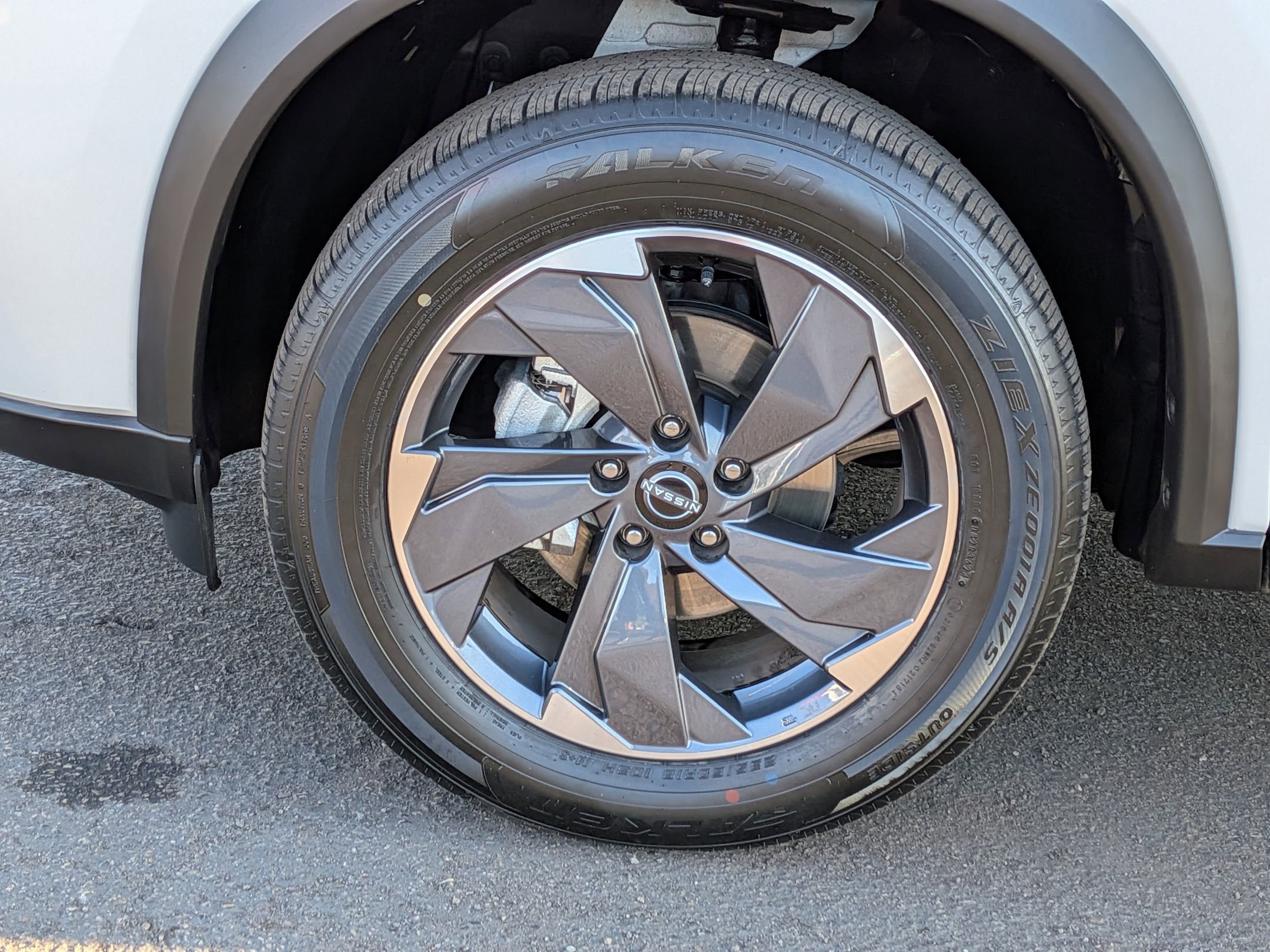 Certified 2024 Nissan Rogue SV image 11
