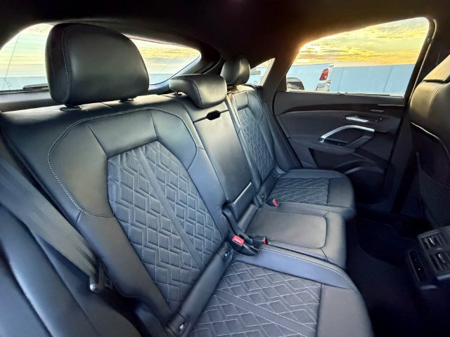 Used 2026 Audi SQ5 Premium Plus w/ Premium Plus Package AWD/4WD image 17