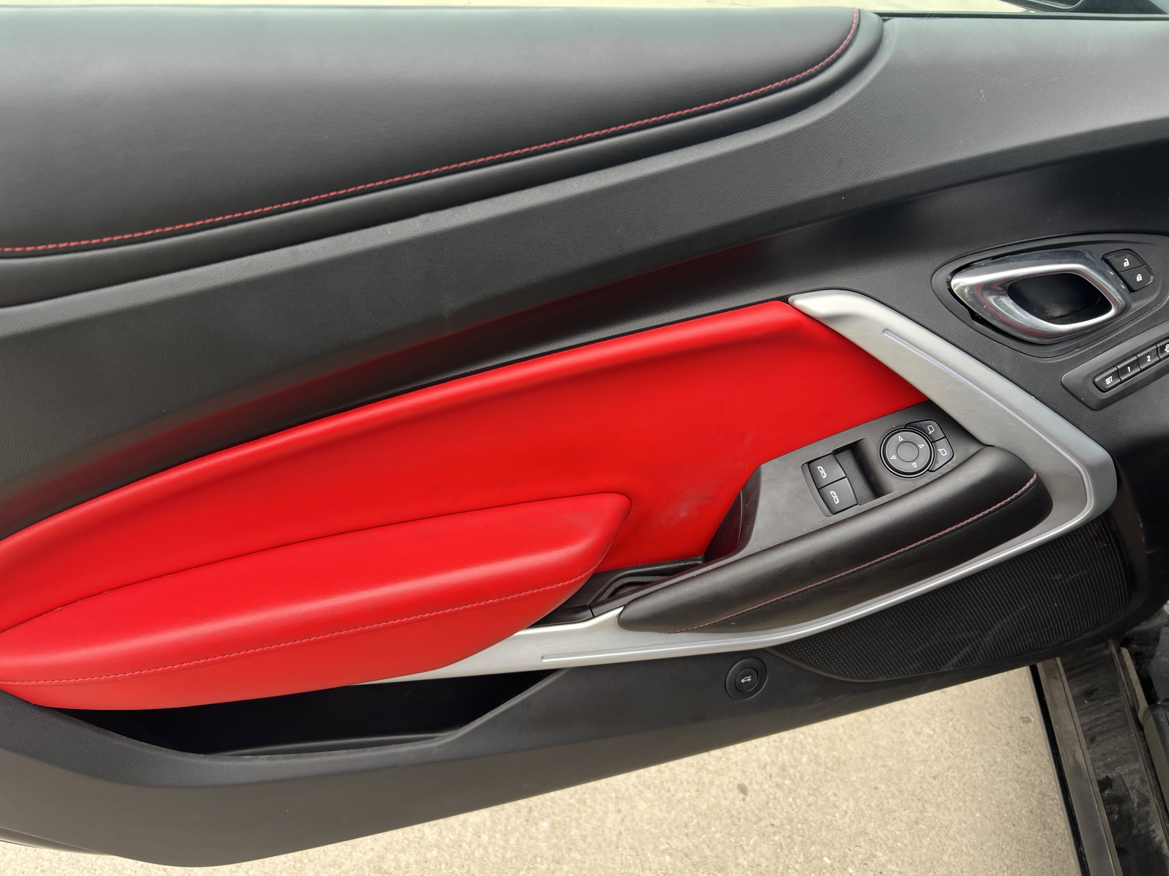 Used 2017 Chevrolet Camaro LT image 13