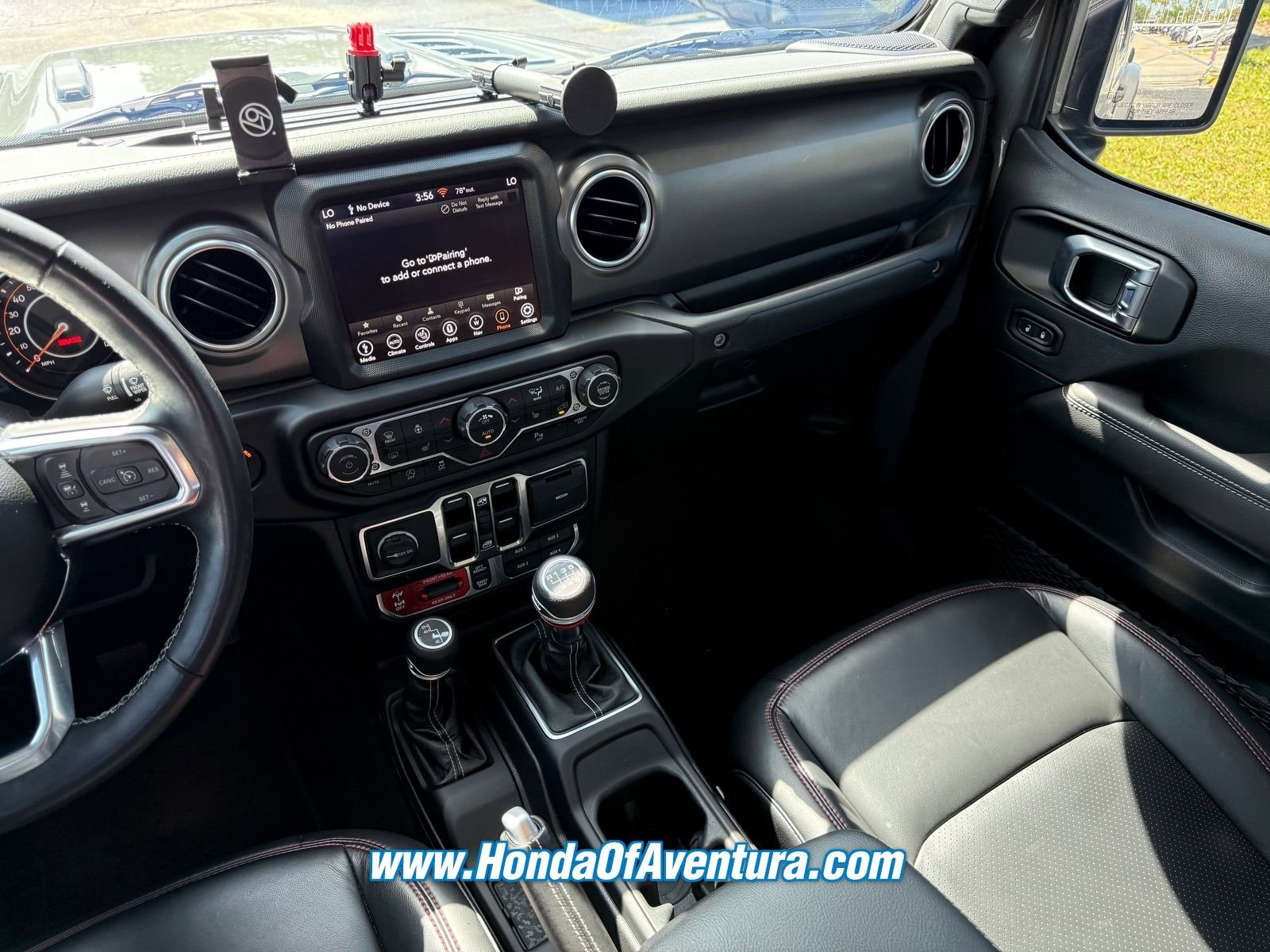 Used 2023 Jeep Gladiator Rubicon w/ LED Lighting Group AWD/4WD image 16