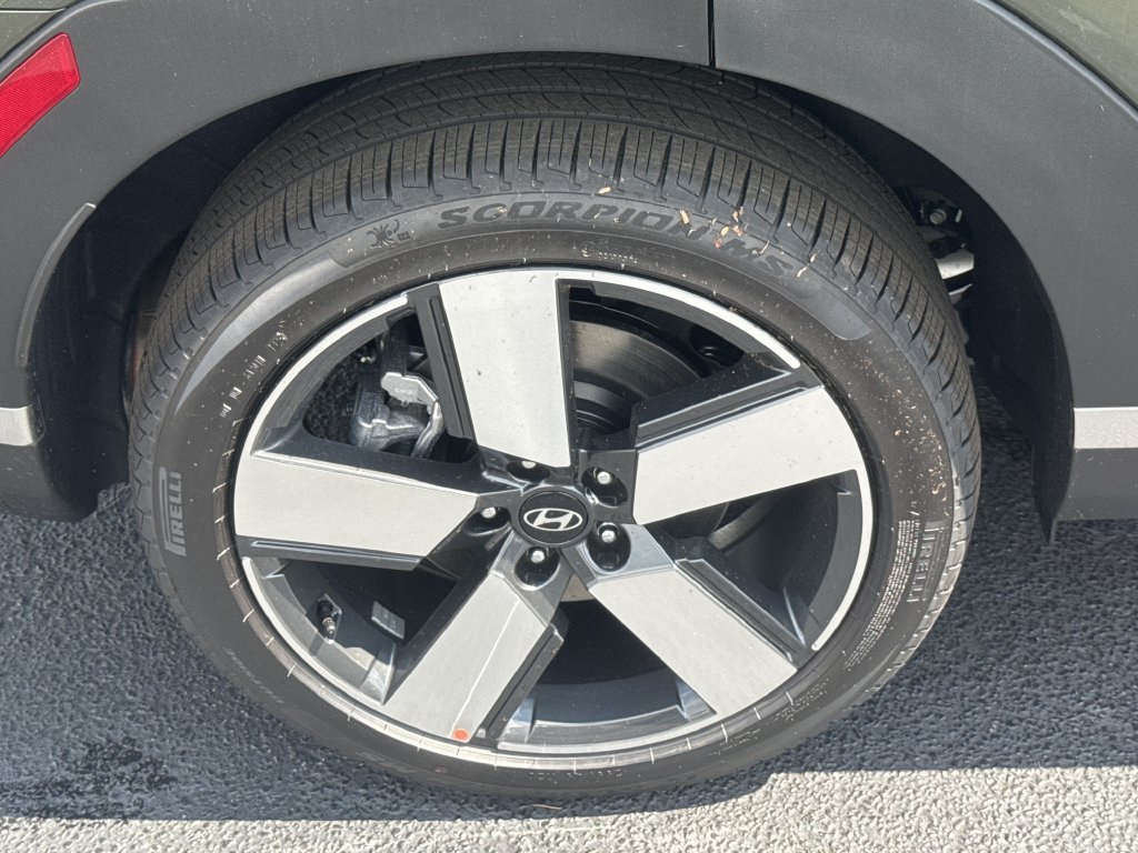 New 2026 Hyundai Santa Fe Limited FWD image 17