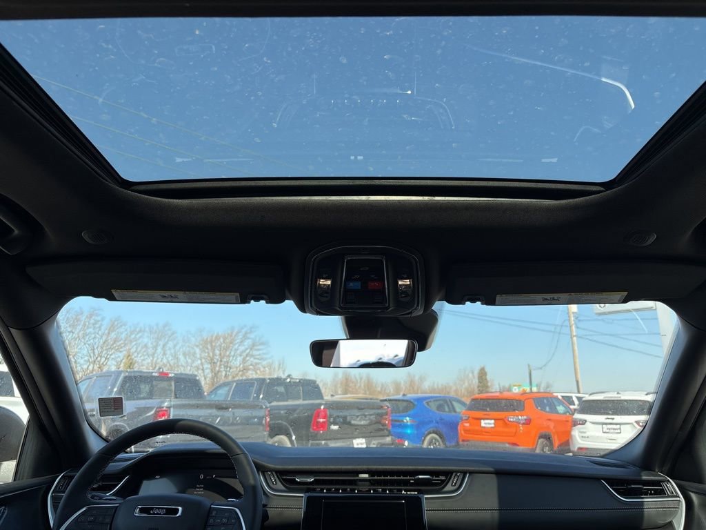 New 2026 Jeep Grand Cherokee Laredo X image 12