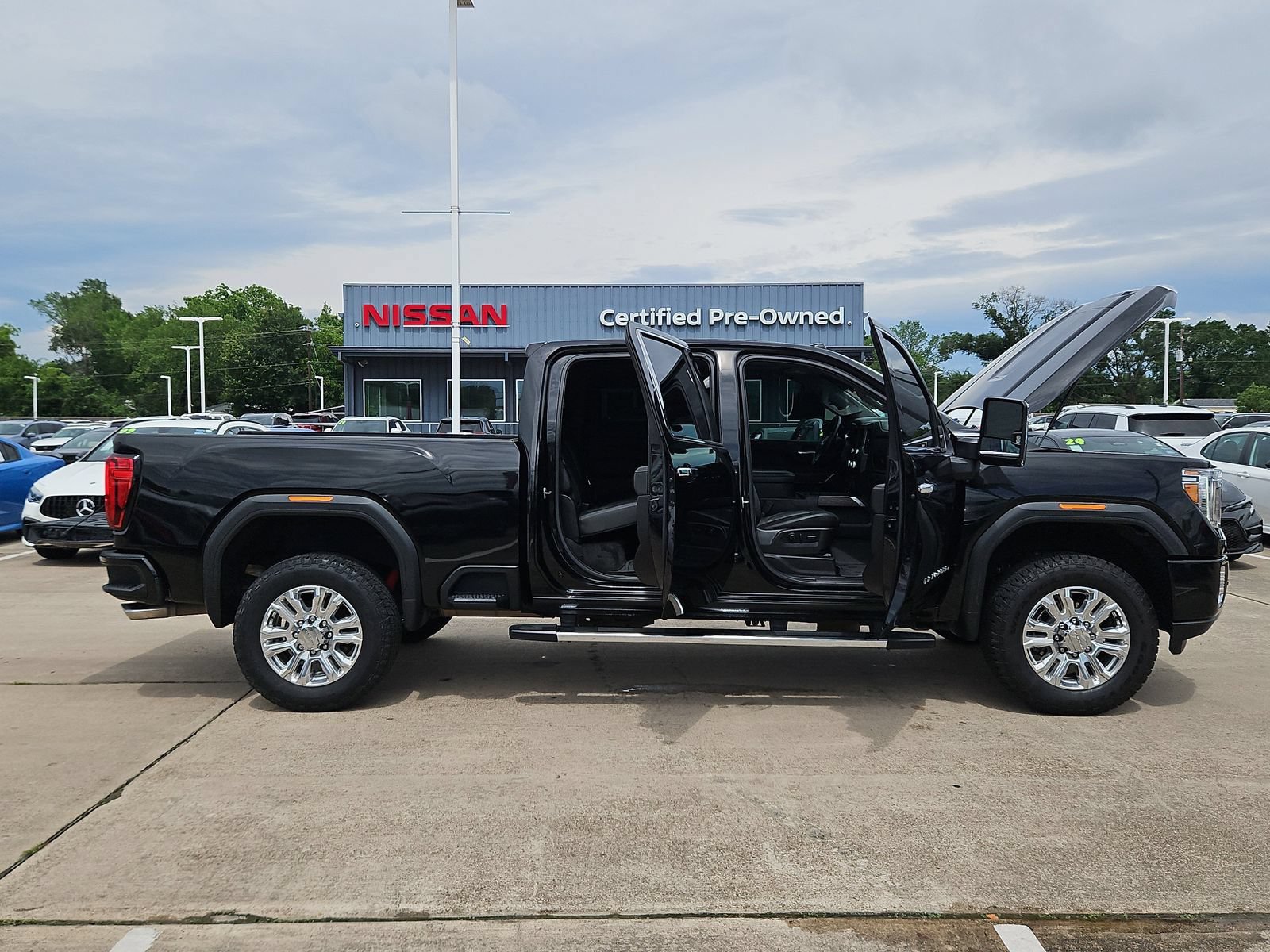 Used 2022 GMC Sierra 2500 Denali w/ Denali Ultimate Package AWD/4WD image 13