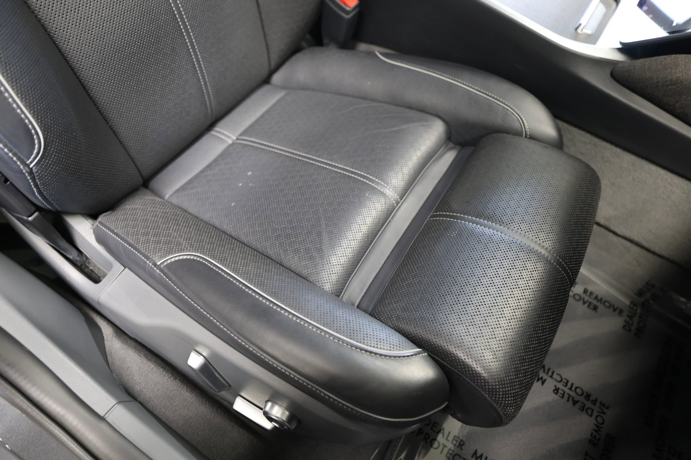 Used 2022 Lucid Air Grand Touring image 38