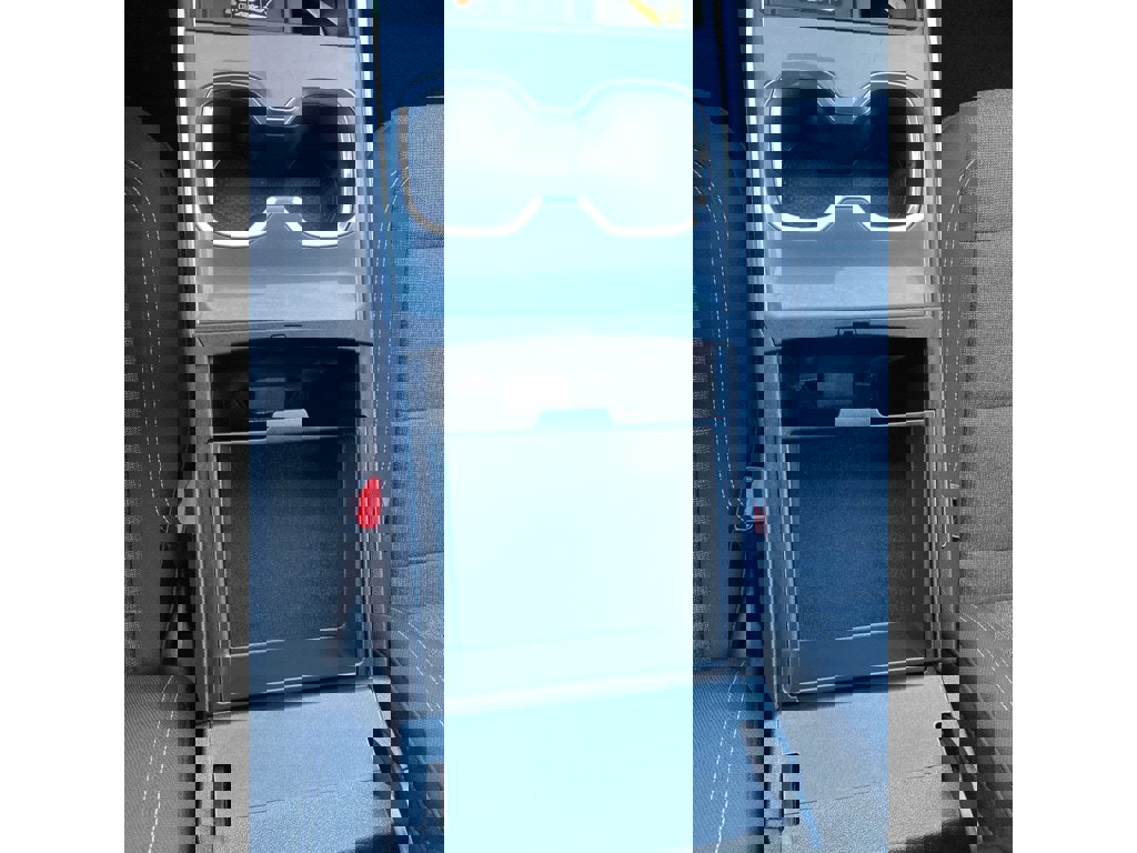 Used 2025 GMC Acadia Elevation image 37