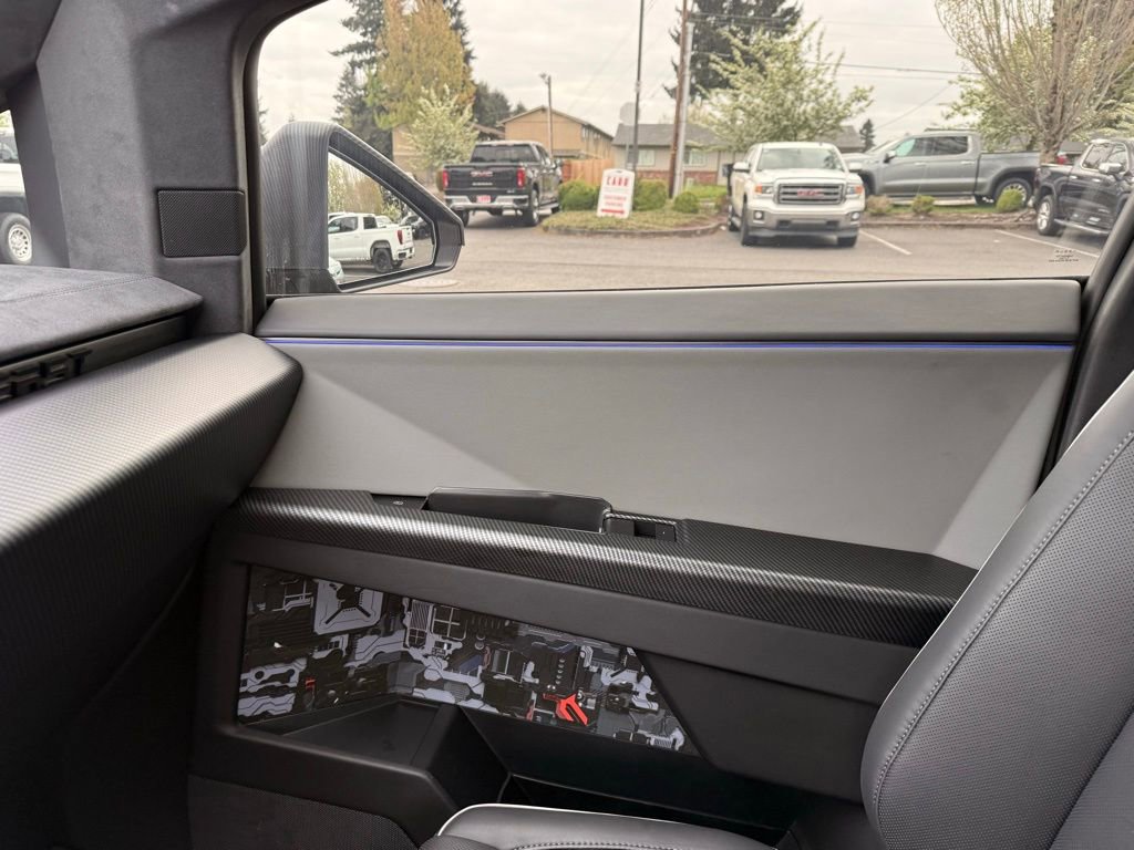 Used 2024 Tesla Cybertruck Cyberbeast AWD/4WD image 25