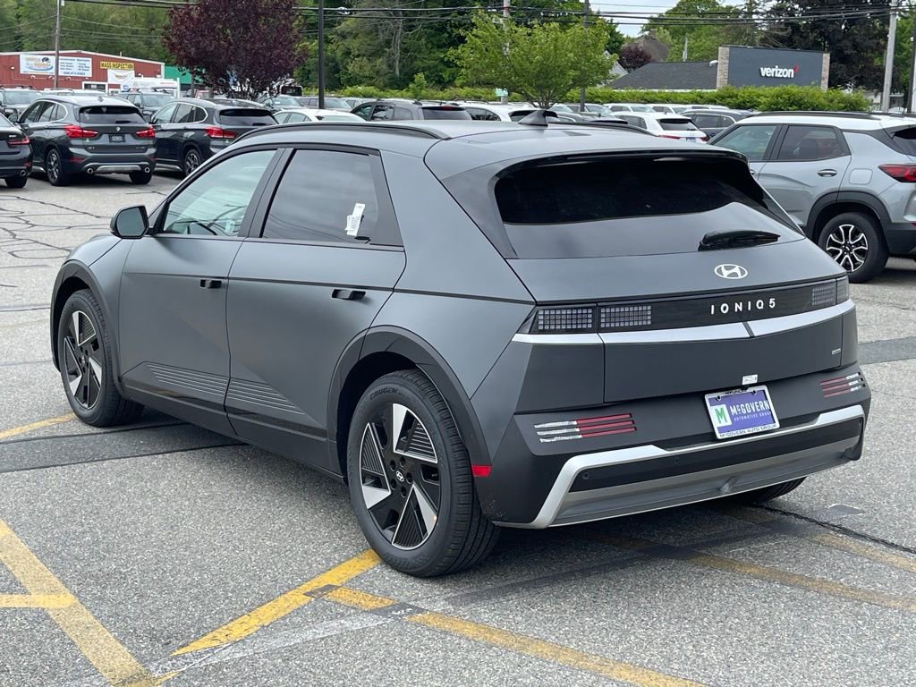 New 2025 Hyundai Ioniq 5 SEL image 3