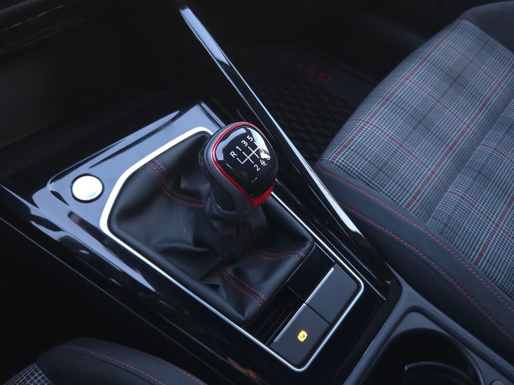 Used 2023 Volkswagen GTI 40th Anniversary Edition image 20