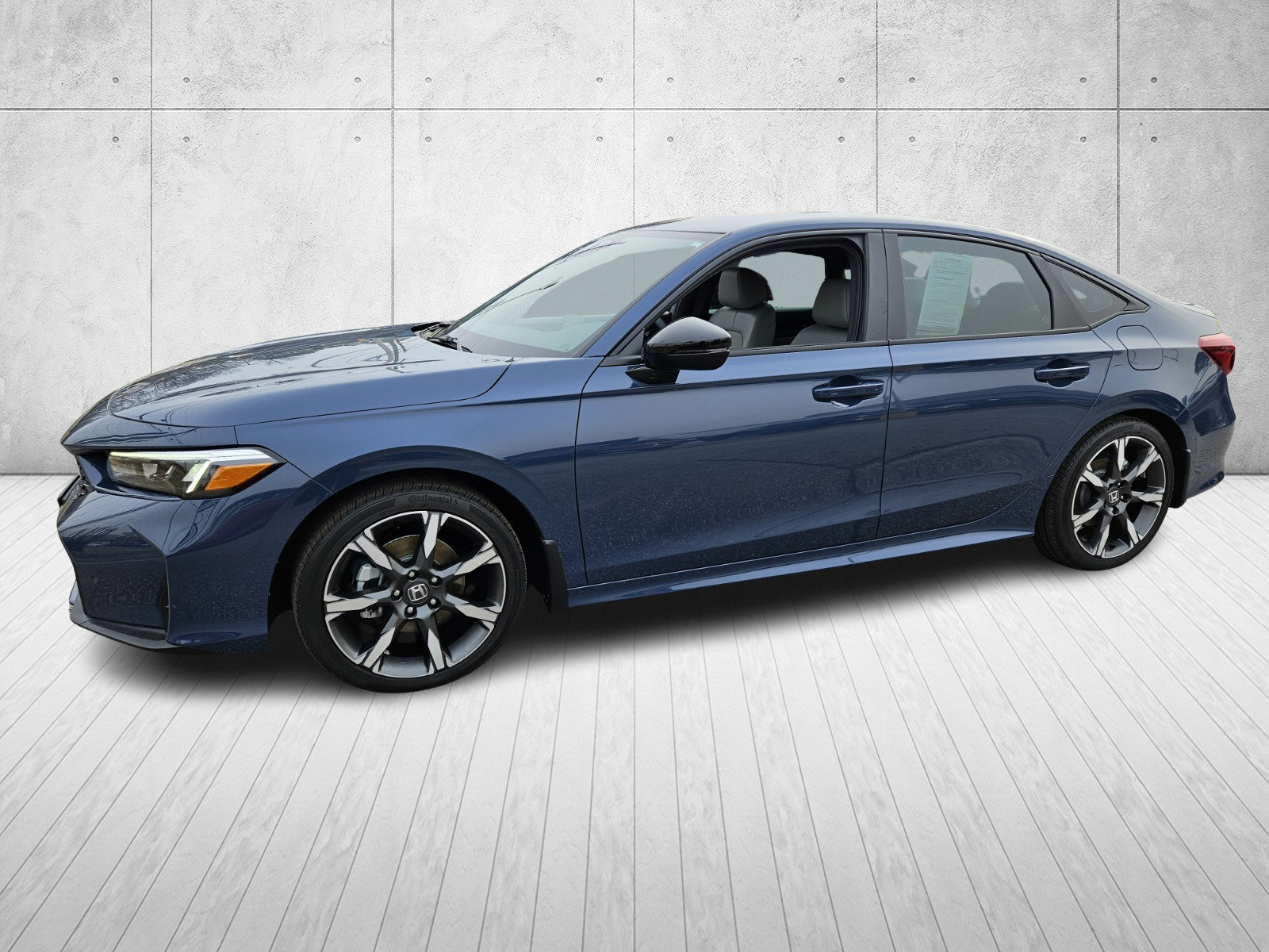 Used 2025 Honda Civic Sport image 3