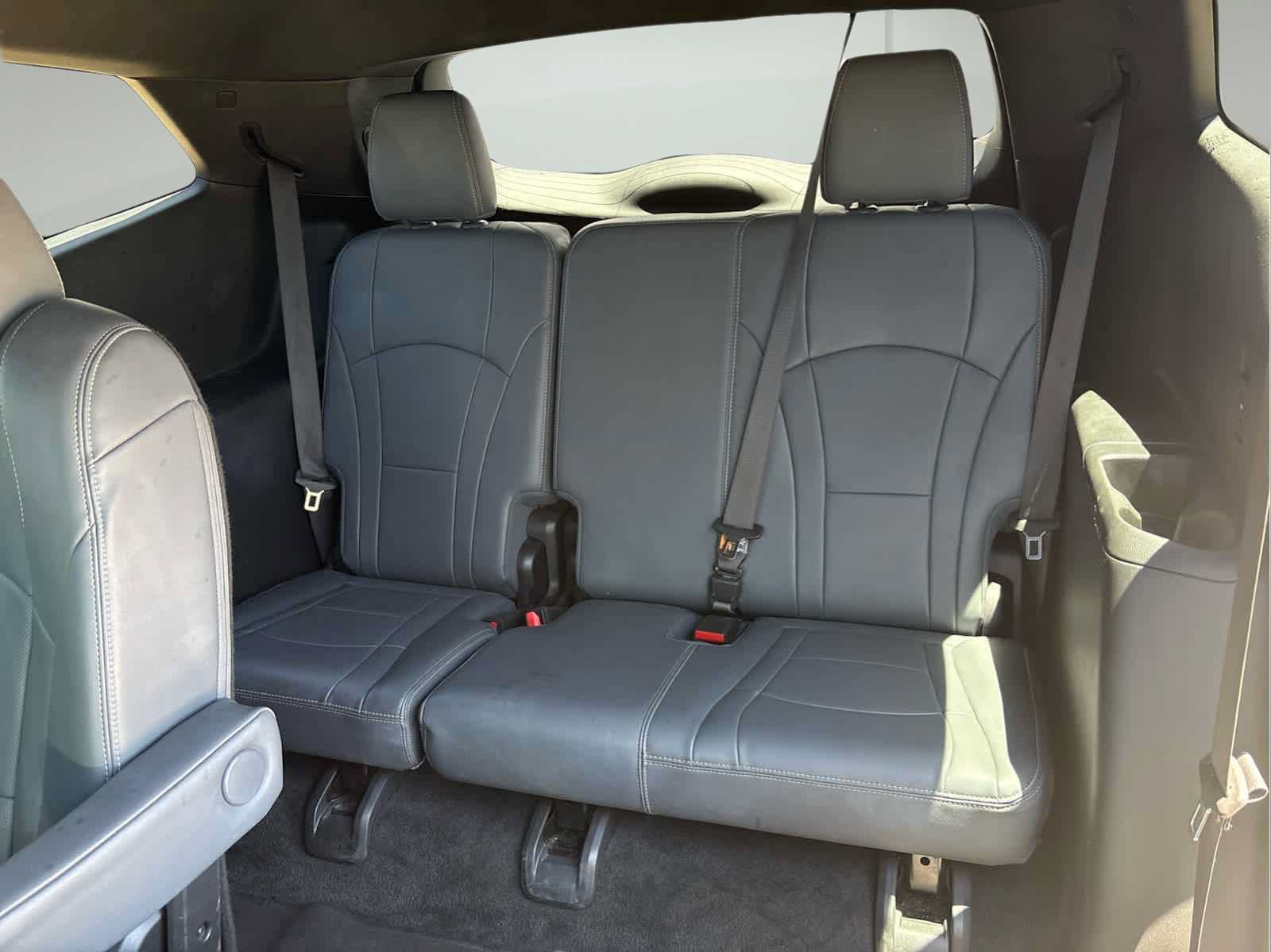 Used 2024 Buick Enclave Premium AWD/4WD image 13
