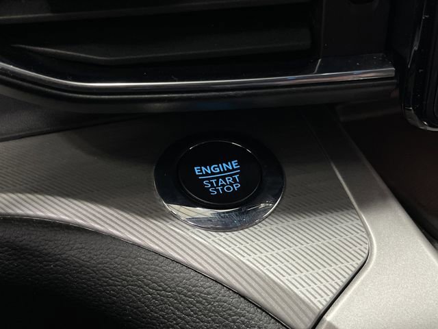 Used 2022 Ford Explorer XLT w/ Equipment Group 202A image 23