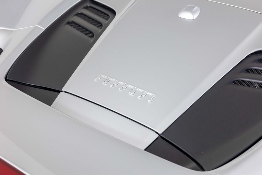 Used 2022 Ferrari F8 Tributo RWD image 27