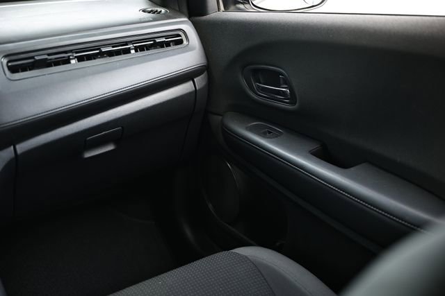 Certified 2020 Honda HR-V Sport image 27