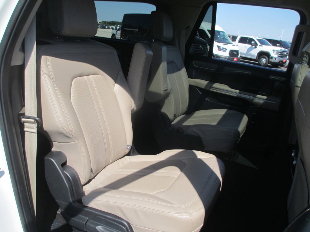 Used 2022 Ford Expedition Max Limited AWD/4WD image 26