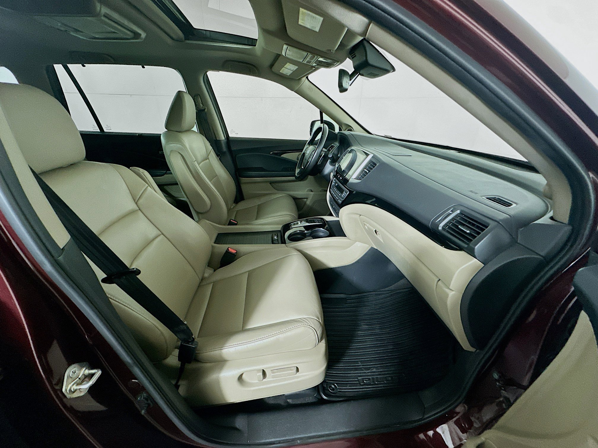 Used 2017 Honda Pilot Touring image 34
