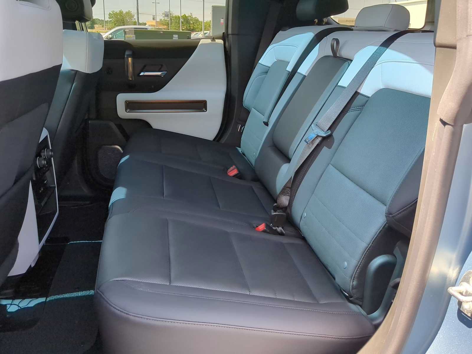 Used 2024 GMC Hummer EV 3X w/ Omega Edition AWD/4WD image 20