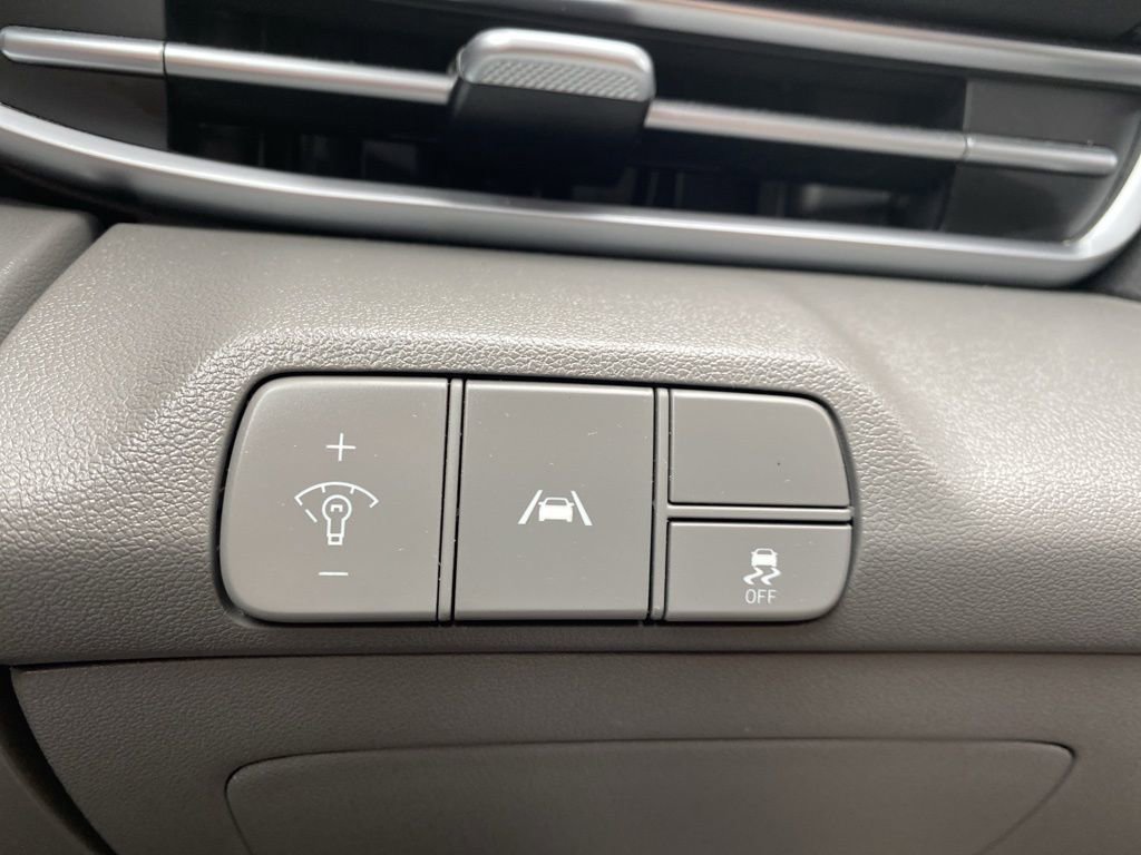 Certified 2023 Hyundai Elantra SEL w/ Convenience Package image 24