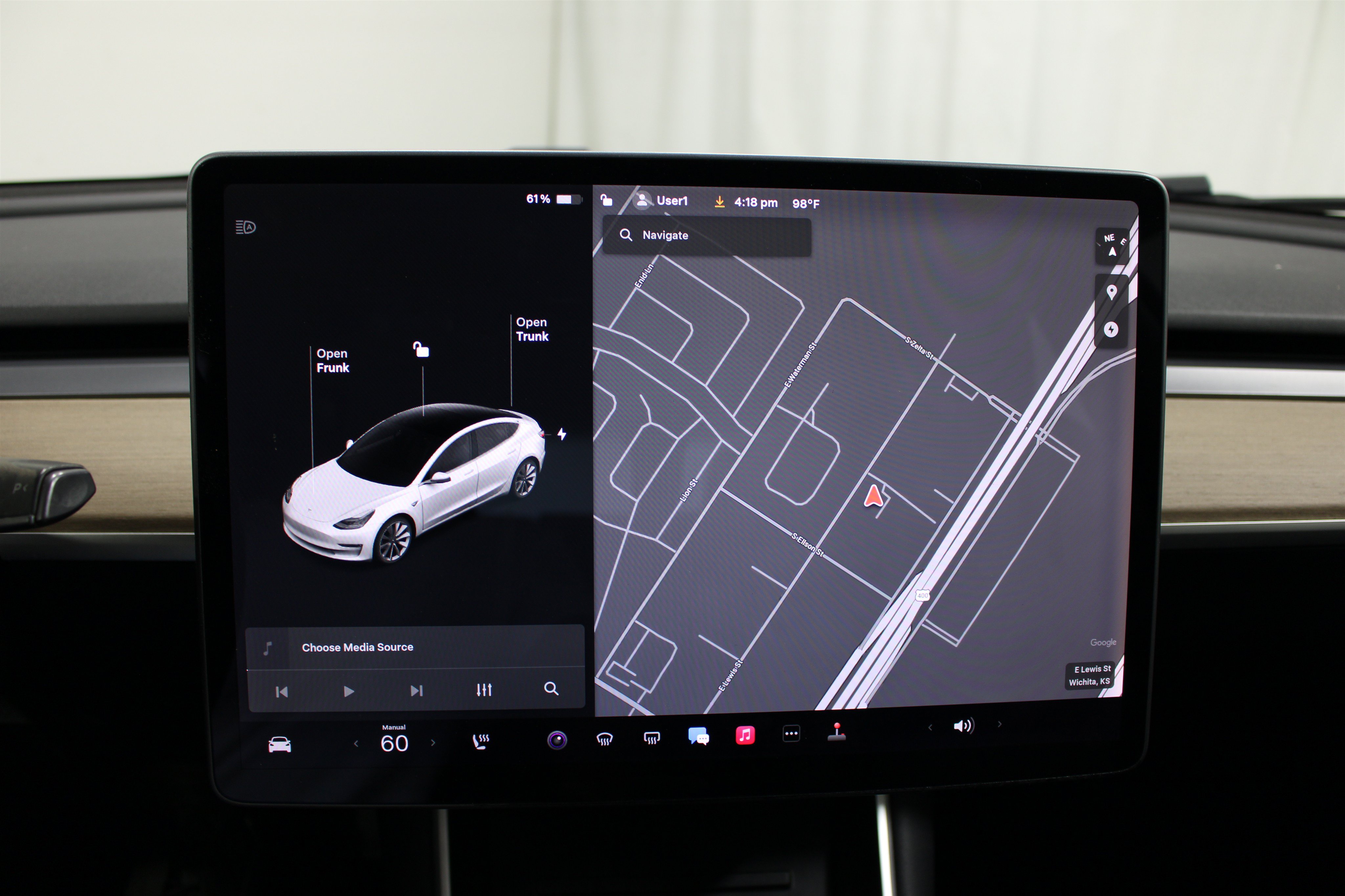 Used 2018 Tesla Model 3 AWD/4WD image 10