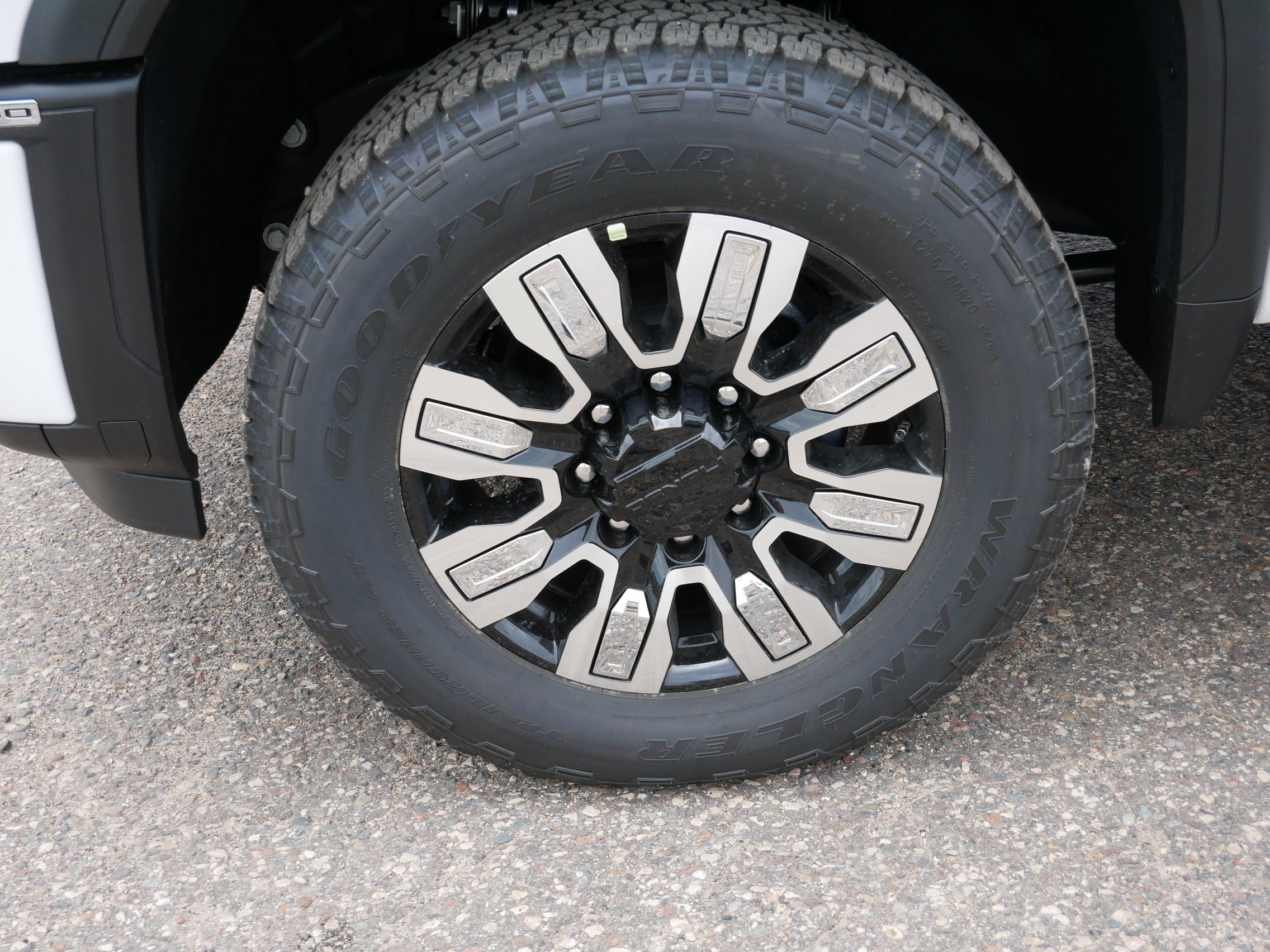 New 2026 GMC Sierra 3500 Denali w/ Denali Reserve Package AWD/4WD image 9