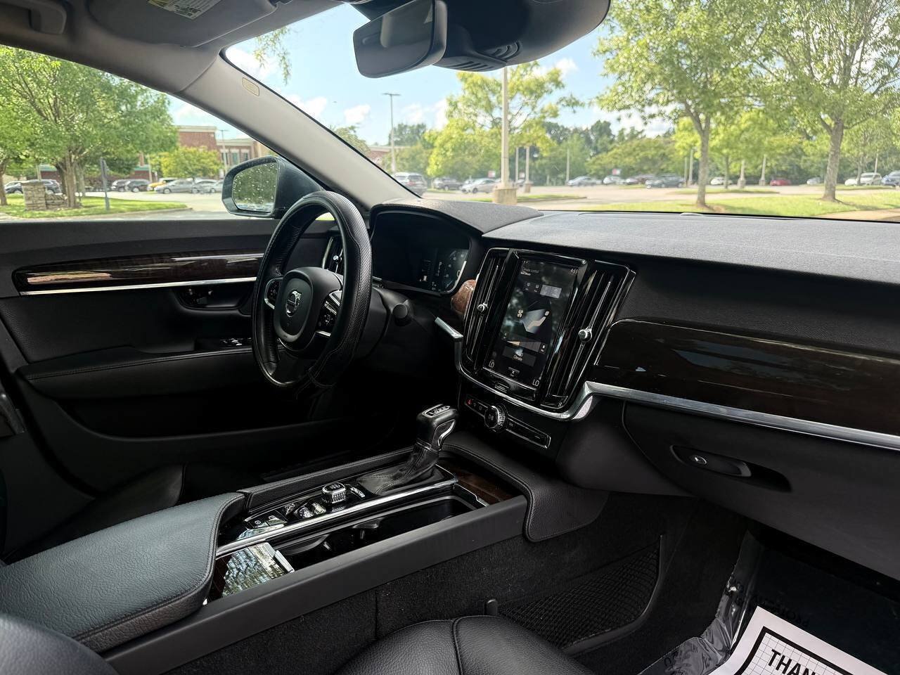 Used 2018 Volvo S90 T5 Momentum FWD image 25