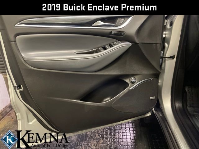 Used 2019 Buick Enclave Premium w/ Experience Buick Package image 12