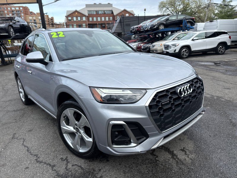 Used 2022 Audi Q5 2.0T Premium Plus w/ Premium Plus Package image 3