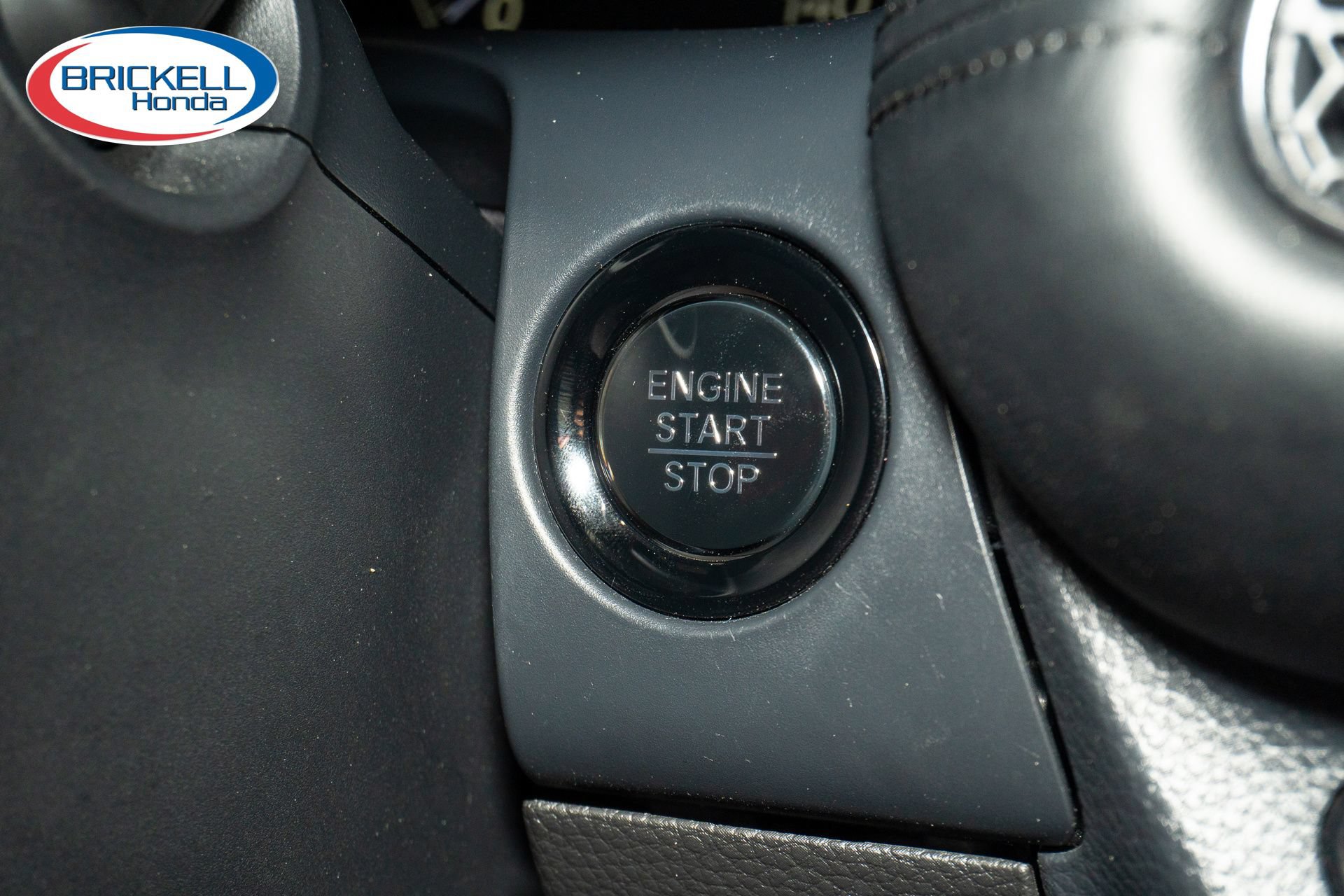 Used 2025 Honda HR-V LX image 37