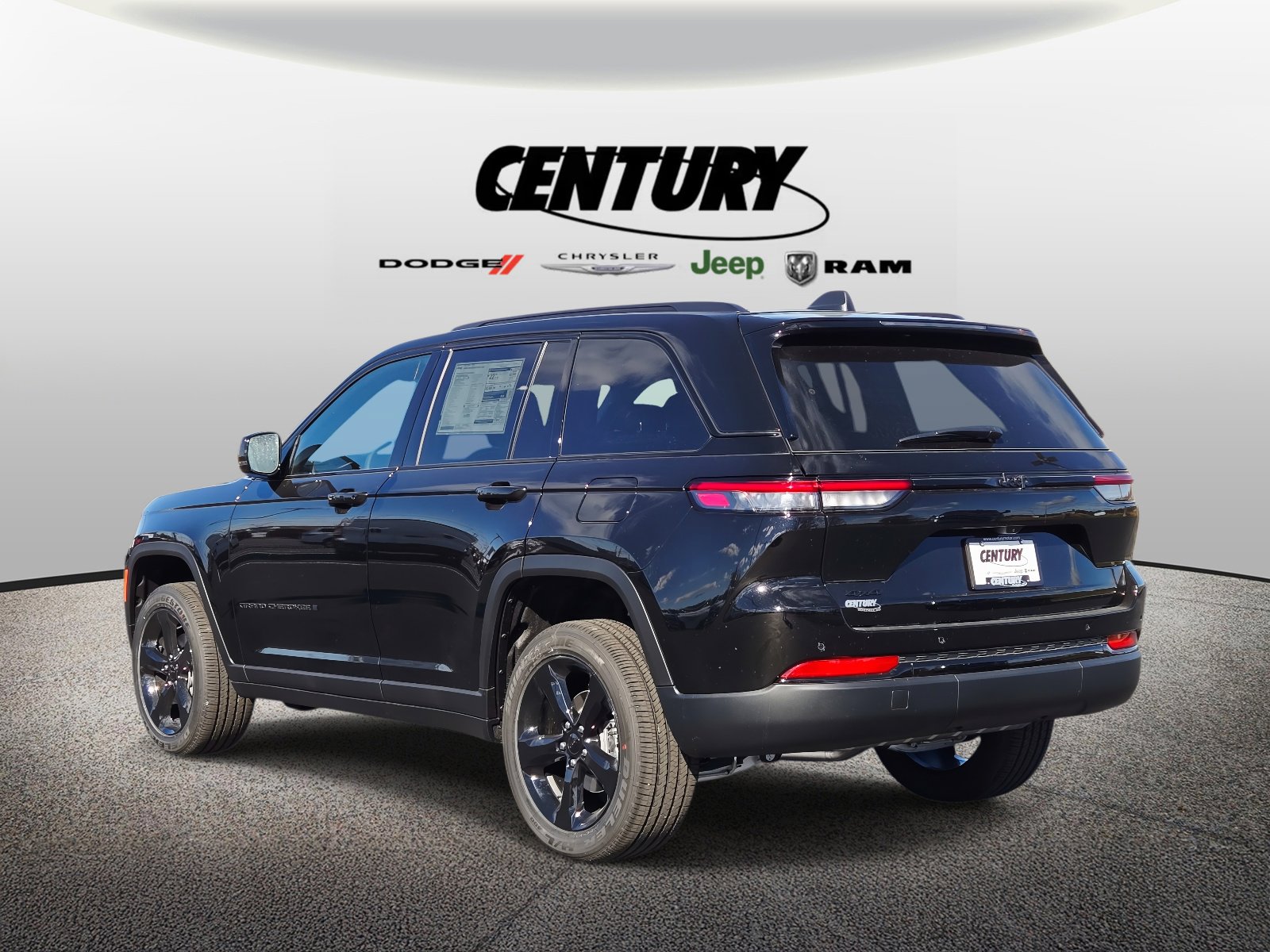 New 2025 Jeep Grand Cherokee Altitude image 5