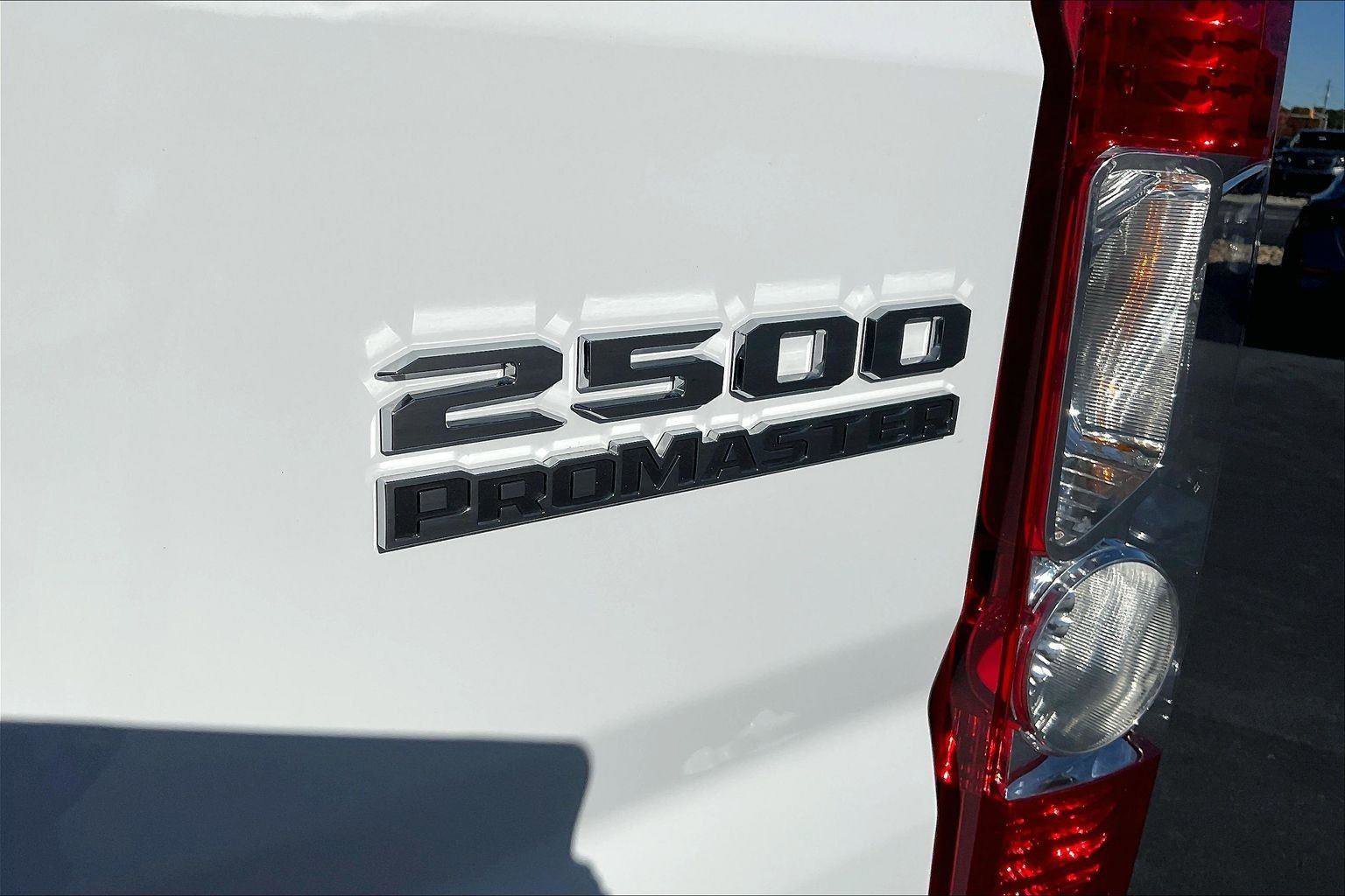 Used 2025 RAM ProMaster 2500 w/ Convenience Group image 8