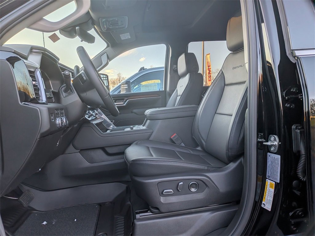 New 2026 GMC Sierra 2500 Denali w/ Max Trailering Package image 13