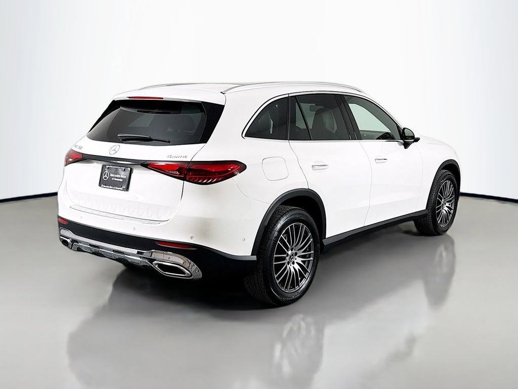 Used 2025 Mercedes-Benz GLC 300 4MATIC image 7
