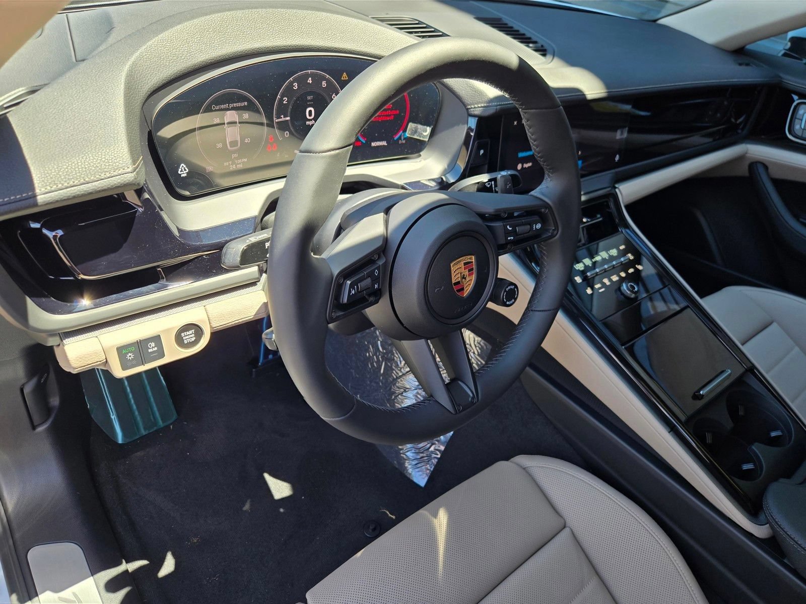 New 2026 Porsche Panamera RWD image 5