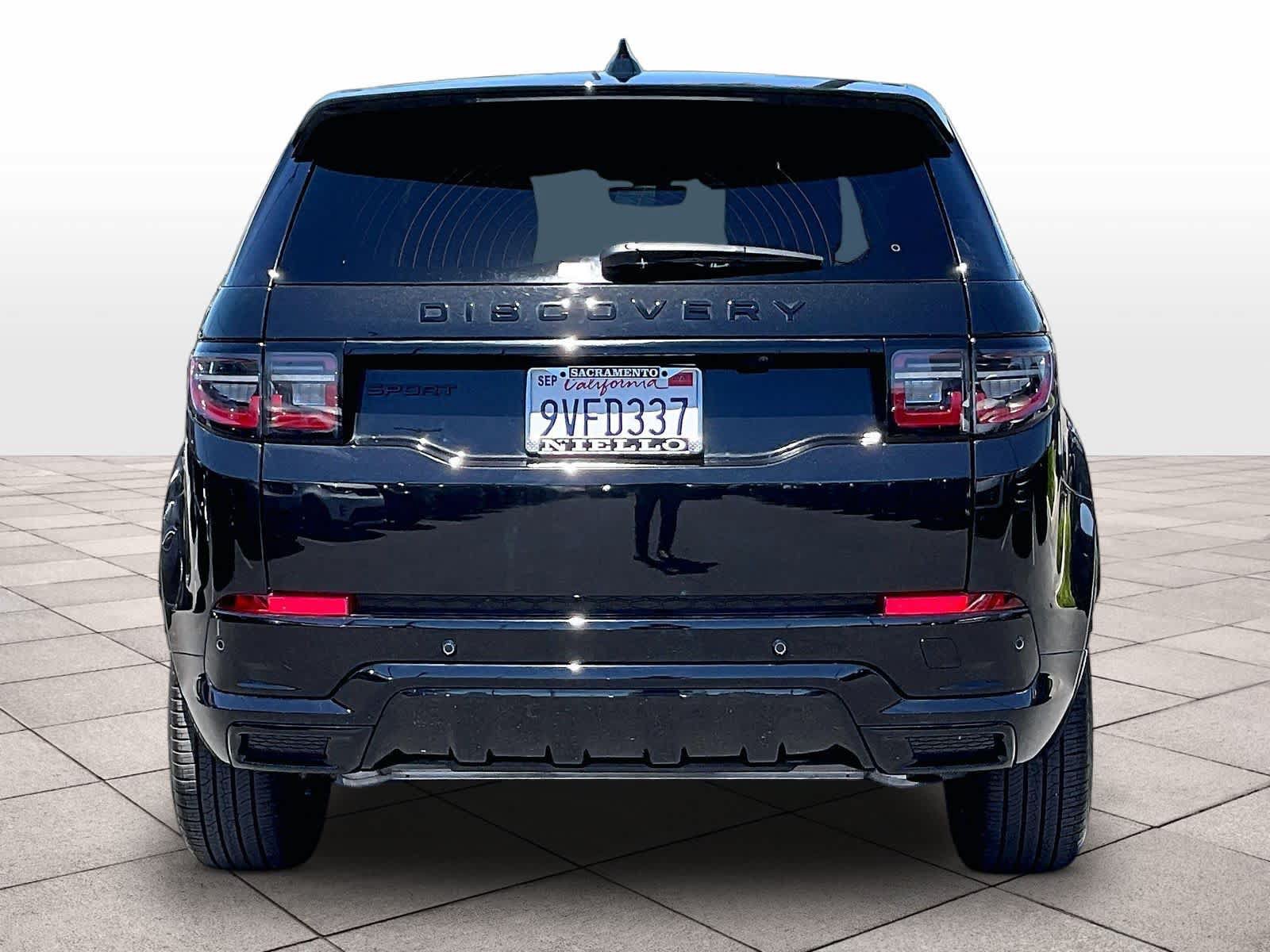 Used 2025 Land Rover Discovery Sport Dynamic SE AWD/4WD image 6