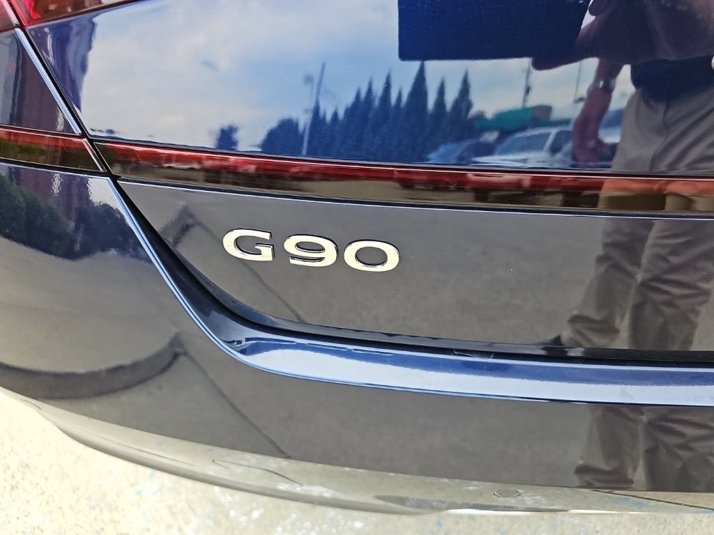 Used 2024 Genesis G90 3.5T AWD/4WD image 18