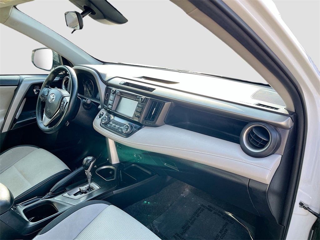 Used 2018 Toyota RAV4 Adventure image 29