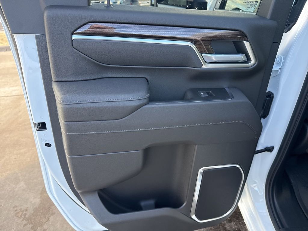 New 2026 Chevrolet Silverado 2500 LT image 33