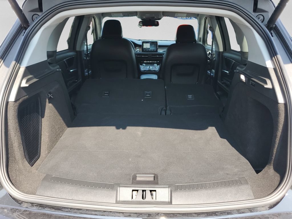 Used 2022 Lincoln Corsair AWD w/ Premium Package image 32