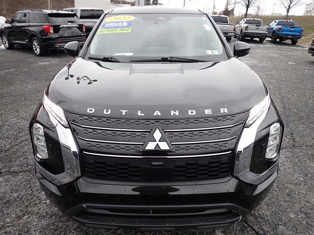 Used 2022 Mitsubishi Outlander ES image 11