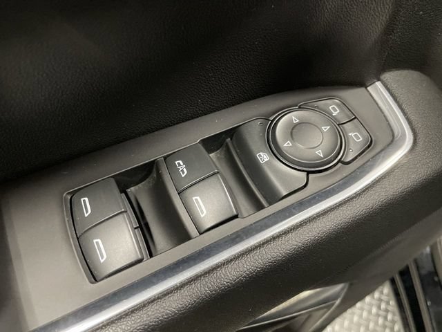 Used 2023 Chevrolet Silverado 1500 LT AWD/4WD image 13