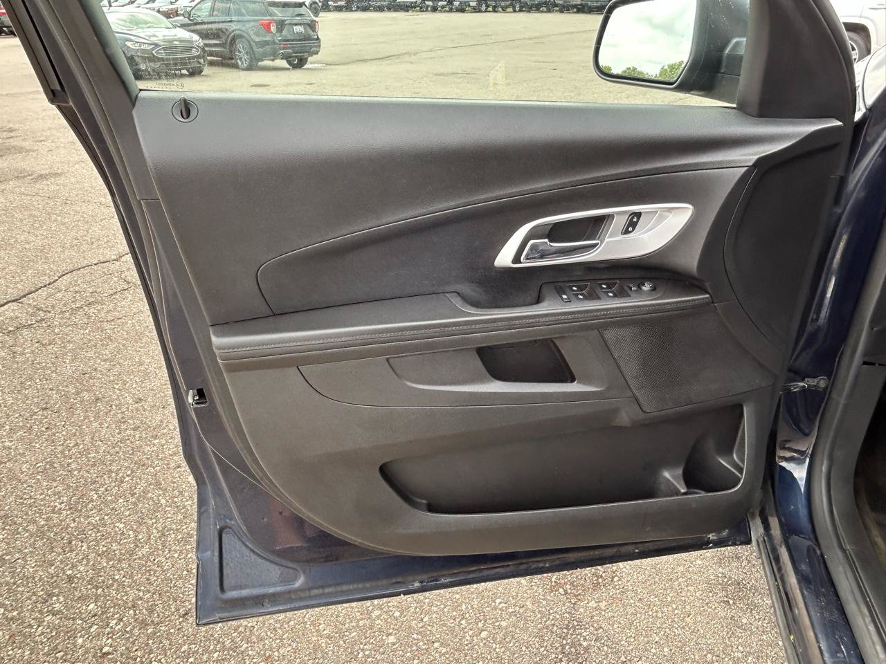 Used 2015 Chevrolet Equinox LS FWD image 14