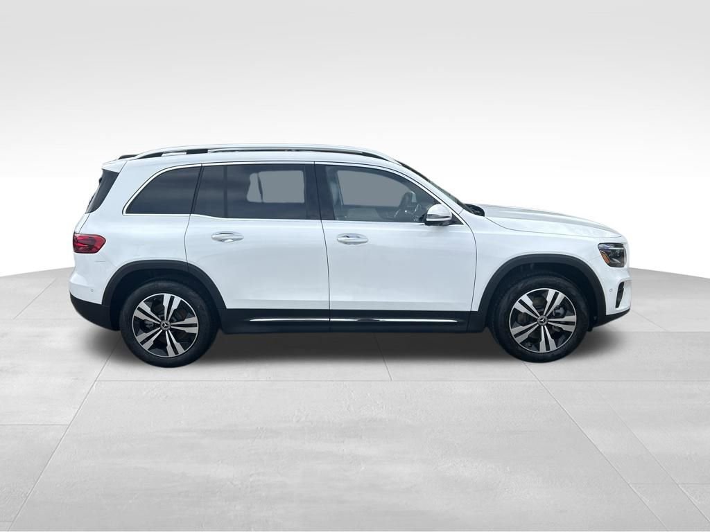 New 2026 Mercedes-Benz GLB 250 4MATIC image 6