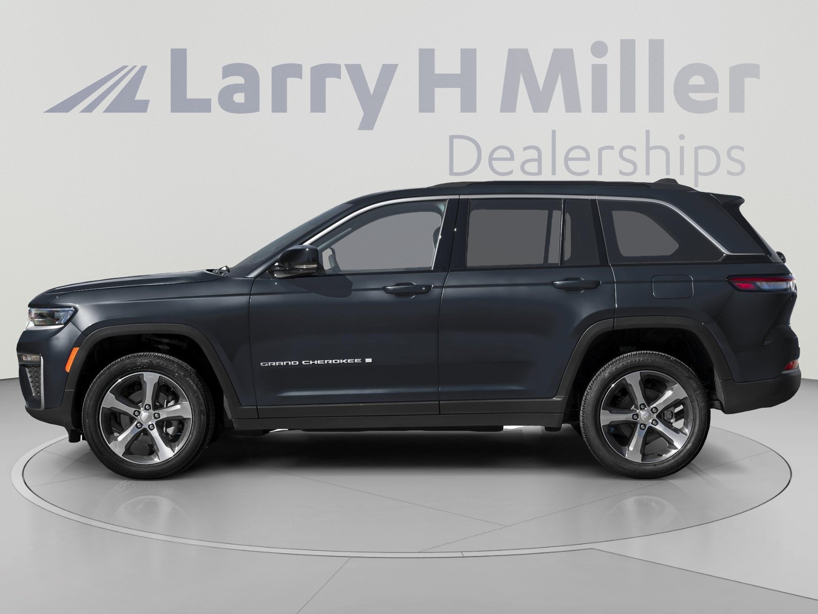 New 2027 Jeep Grand Cherokee Limited AWD/4WD image 3